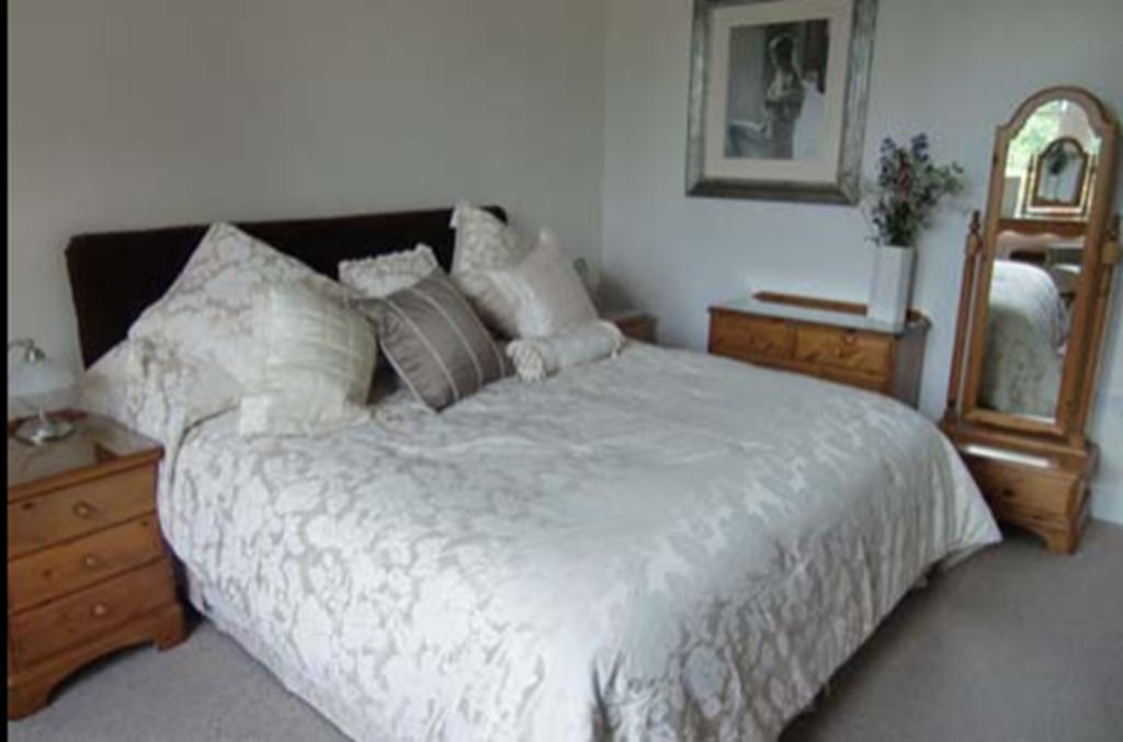 Mount Ceres Hotel Bonnyrigg Kamer foto